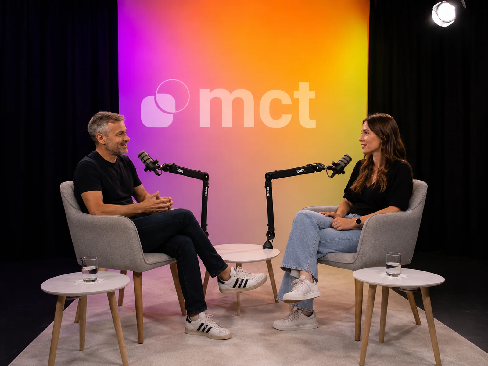 Gravação de podcast em vídeo no estúdio